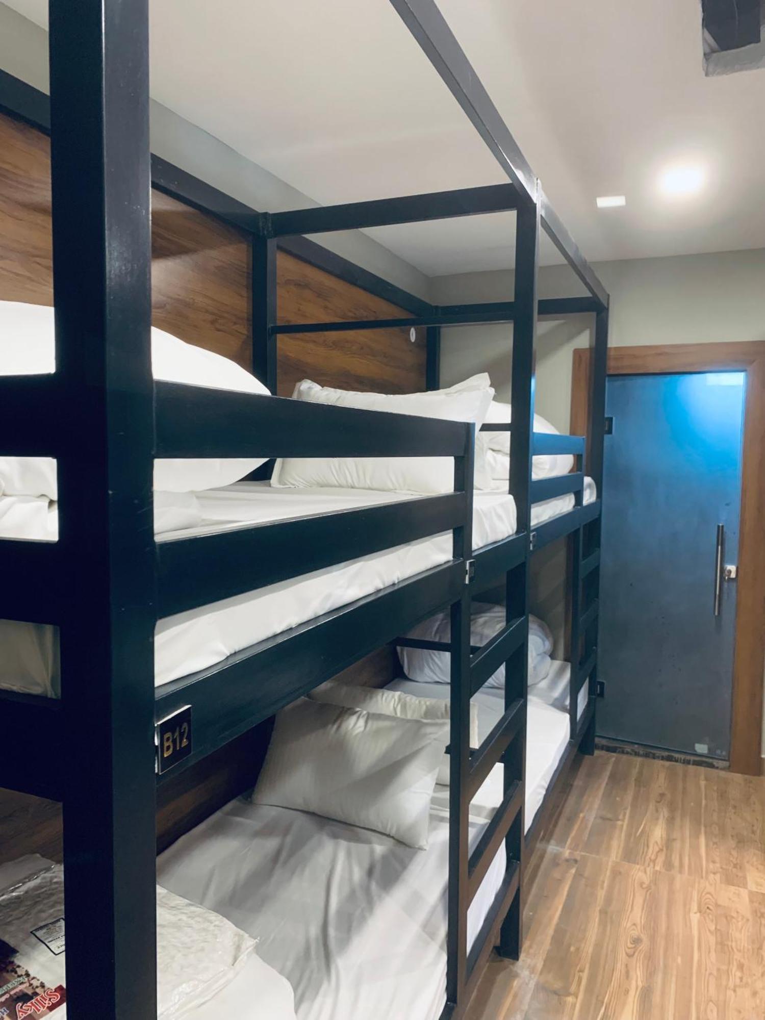 Hotel & Hostel Vimal Ganga Рішикеш Екстер'єр фото